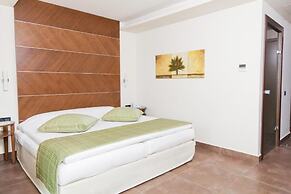Astros Beach Hotel