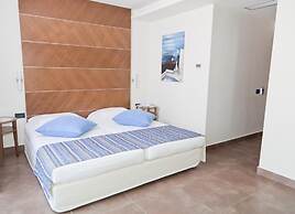Astros Beach Hotel