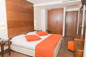 Astros Beach Hotel