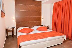 Astros Beach Hotel