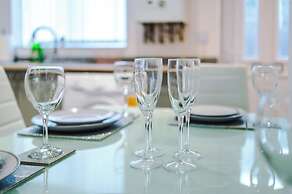 3 Bed-sleeps 5-garden-parking