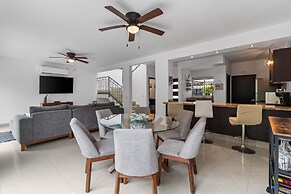 Casa Encanto 3Bdr 3Bath Jacuzzi Parking