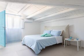 Darsena Sunset Attic by Wonderful Italy