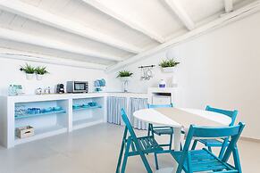 Darsena Sunset Attic by Wonderful Italy