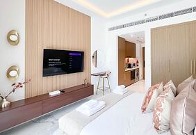 Serenity Studio Pool Access & Balcony at Riviera