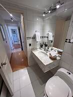 Orly Suites ll