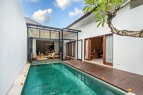 Silk Umalas by Nagisa Bali