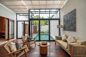 Silk Umalas by Nagisa Bali