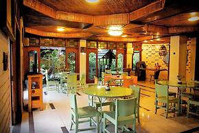 Tripletree Arys Garden Hotel