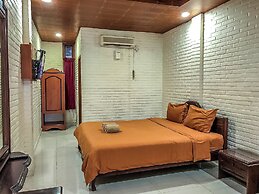 Tripletree Arys Garden Hotel