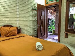 Tripletree Arys Garden Hotel