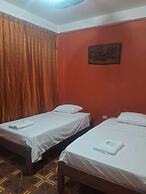 Plaza Jungle Hostel