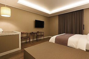 Modern Hotel