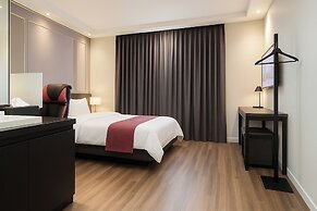 Modern Hotel