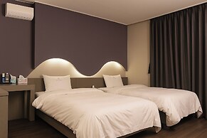 Modern Hotel