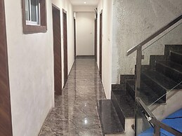 Hotel Sahara Residency