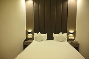 Hotel Sahara Residency