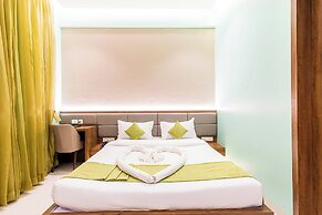 Hotel Seven Oaks