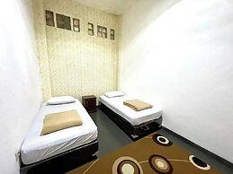 Yani Guesthouse
