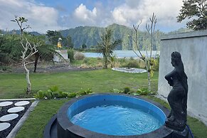 Green Lake Bali