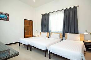 Penny - Farthing Pool Villa