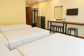 Palmhug Hotel