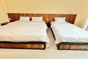 Palmhug Hotel