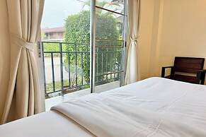 Palmhug Hotel