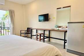 Palmhug Hotel