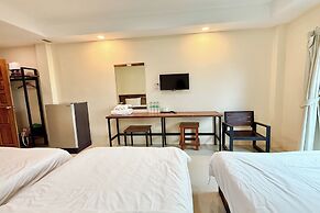 Palmhug Hotel