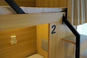 Waveflo Hostel