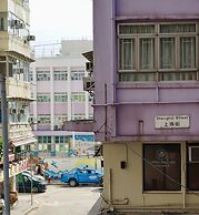 Waveflo Hostel