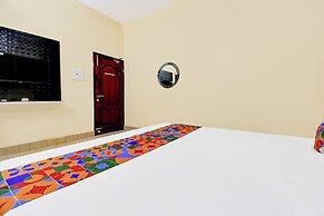 Fabhotel Rb Palace