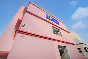 Fabhotel Padmakar Kashi