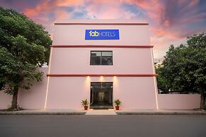 Fabhotel Padmakar Kashi