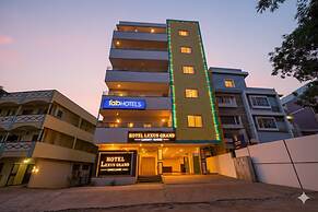 Fabhotel Lexus Grand