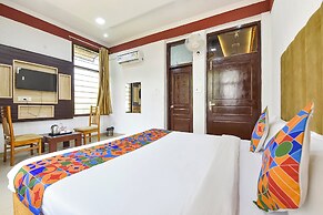 Fabhotel Aayat Home Stay