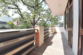 Fabhotel Aayat Home Stay
