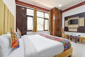 Fabhotel Aayat Home Stay