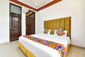 Fabhotel Aayat Home Stay