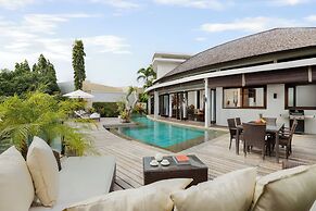 Villa Oshra by Nakula