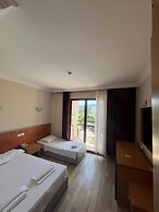 Rivador Hotel