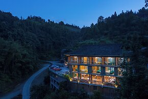 Happy live hotel