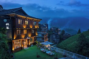 Happy live hotel