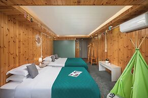 Happy live hotel