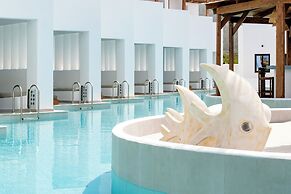 Martini Resort