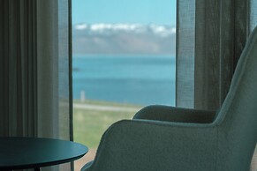 Peninsula Suites