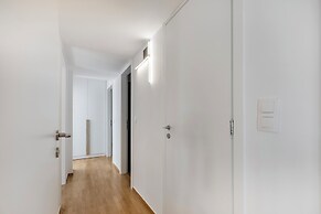 Cozyopolis - Timeless 3-BR in Athens