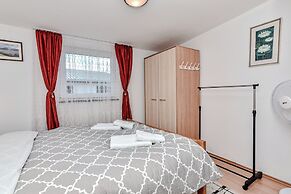 Apartments Ladika