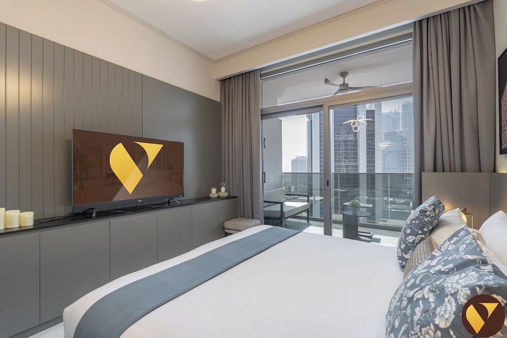 Vogue| Downtown close to Burj Khalifa | Dubai Mall
